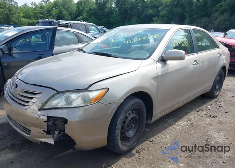 2007 Toyota Camry Ce/Le/Xle/Se z USA, uszkodzony, nr VIN 4T1BE46K67U130583